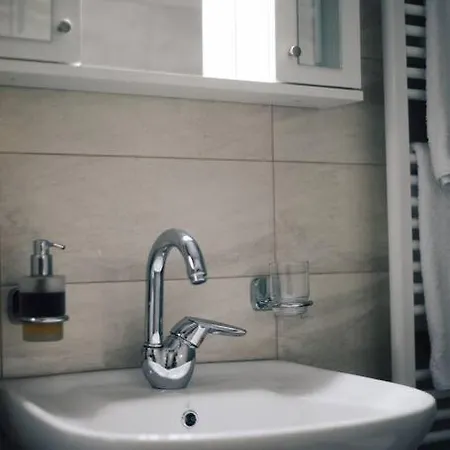 το σπίτι της ευτυχίας στούντιο Apartment *